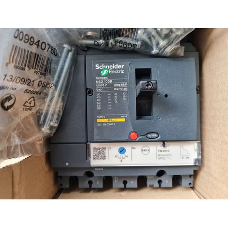 NSX100B 4P 4D 80A TM80D SCHNEIDER DISJONCTEUR LV429571 NSX100