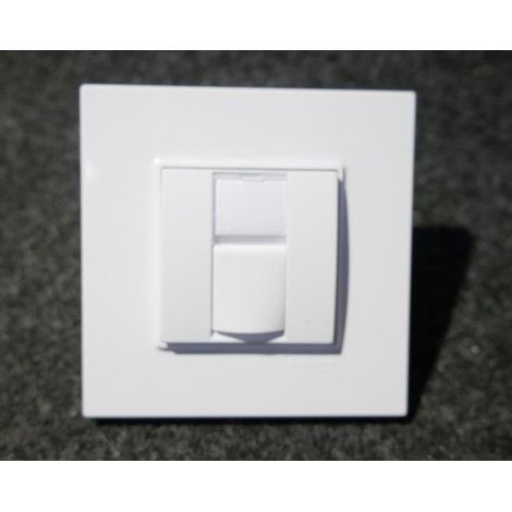 Prise reseau RJ45 cat 5E FTP blanc polaire complet avec support et plaque S-one ALTIRA SCHNEIDER (1/3)