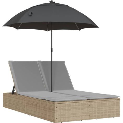 Fauteuil inclinable deux places avec coussins et parasol en rotin de polyéthylène beige. (1/5)