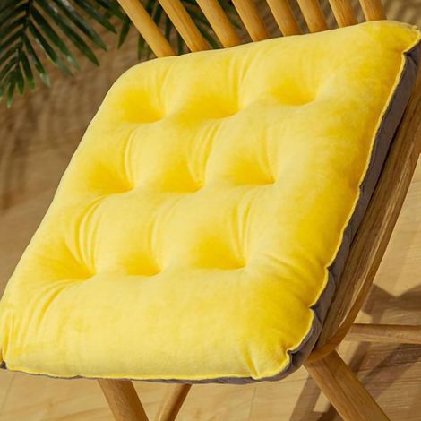 Coussin de chaise doux et chaleureux, rembourrage moelleux, housse en peluche jaune clair, carré 40x40 cm, idéal pour l'automne et l'hiver, assortiment de couleurs charmant. (1/4)