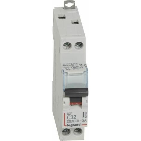 Disjoncteur DX³6000 10kA arrivée haute et départ bas à vis U+N 230V - 32A - courbe C - 1 module - LEGRAND