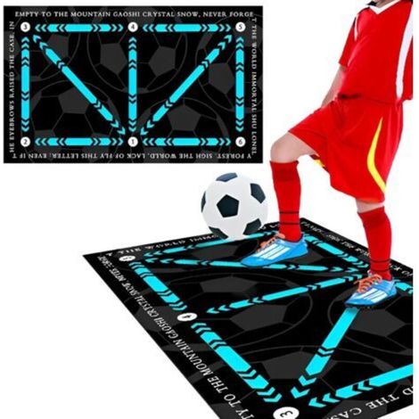 Tapis d'entraînement de football, 60 x 90 cm, vert, antidérapant et silencieux, idéal pour les dribbles et l'apprentissage des appuis chez les enfants. (1/5)