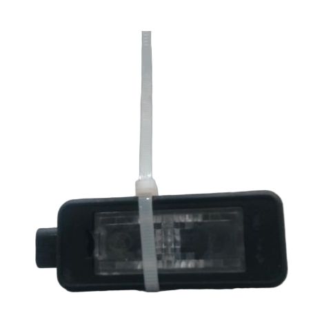 [PRODUIT D'OCCASION] Eclaireur Plaque De Police Gauche PEUGEOT 208 ♻️ Ref Oe. 6340g3 - Garantie à vie (1/3)