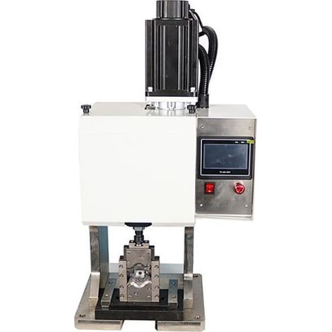 Macchina elettrica per la crimpatura di capicorda nudi 10 - 120 mm² con servomotore (1/3)