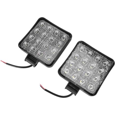 projecteurs de travail carrés à LED 48 W 6000 K pour tracteur, SUV, camion et 4x4 (12 V/24 V). (1/5)