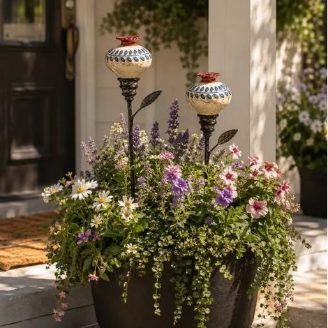 Vintage Keramik-Kolibri-Futterstation mit Gartenstecker – Blaues Blatt –