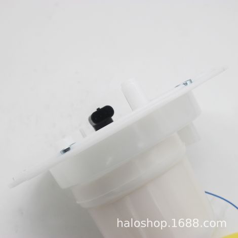 2214701790, 2214701390, 2214700390 are fuel filters suitable for Mercedes-Benz S550 and CL550. (1/4)