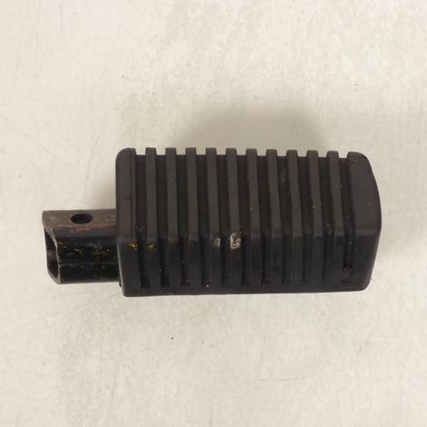 [PRODUIT D'OCCASION] Cale pied pilote droit origine pour moto fixation 20mm Ø6mm (1/3)