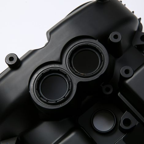 This part is compatible with the aluminum alloy valve cover for Ford Mondeo 2.0/2.5 (IS7G6M293BM). (1/4)