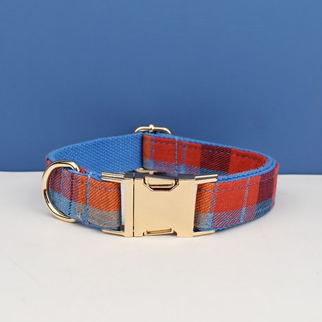 Collier pour chien ajustable motif carreaux avec nœud papillon, boucle dorée et anneau D, XS, bleu velours à carreaux (1/2)