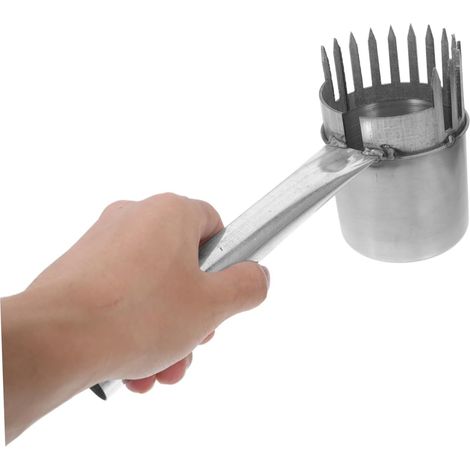 Gli utensili in metallo per la raccolta di mirtilli e altri frutti sono progettati ergonomicamente per ridurre al minimo gli infortuni alle mani. Utilizzate utensili in ferro per la raccolta di datter