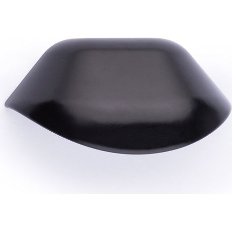Concha de zamak con acabado negro mate, dimensiones:80x38x32mm y entrepuntos:64mm -