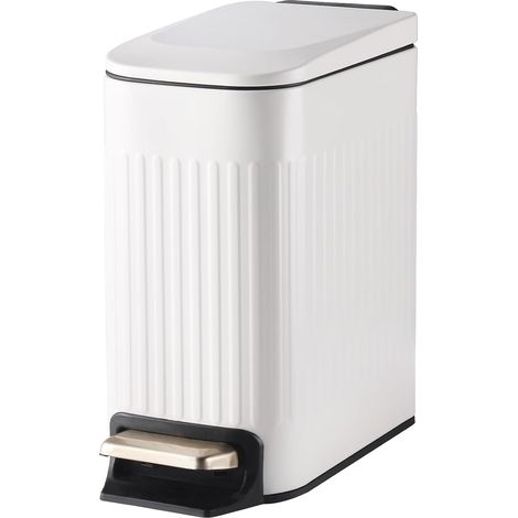 AUTRUCKER Poubelle de salle de bain de petite taille (6 litres) avec couvercle, pédale, de forme rectangulaire, pour bureau, salle de bain - blanche. (1/5)