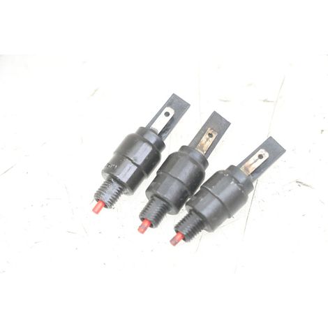 [PRODUIT D'OCCASION] CONTACTEUR FEU STOP PIAGGIO MP3 LT 300 2010 - 2016 (1/2)
