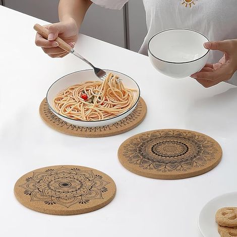 Sous-verres en liège Designs Diamètre 19 cm Table de protection contre la chaleur ronde Pots, verres, vases (1/3)