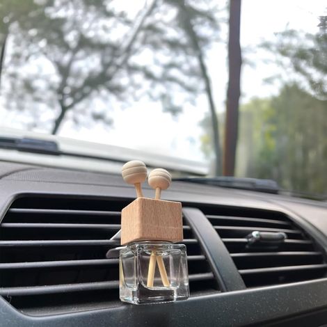 6pcs 10ml Clear Glass Car Air Freshener Clip Perfume Diffuser Empty Essential Oil Bottles Diffuser Vent Outlet Empty Decoration Bottle for Aromatherapy (1/5)