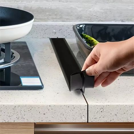 Joint en silicone pour l'espace entre le plan de travail et la plaque de cuisson (2 pièces - 53 cm - noir) - résistant à la chaleur - antidérapant - 2 pièces (1/3)