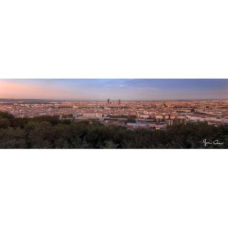 Tableau sur toile panorama Lyon 30x97 cm - Impression sur Toile Murale Décorative - Image imprimée en HD sur Toile - Toile sur Châssis en Bois FSC - Fabriqué en France (1/4)