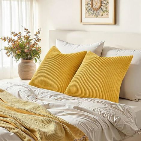 Housse Coussin Jaune 50x50 en Velours Ctelé Infroissable Motif Rayé Housses pour 50 x 50 cm (Lot de 2) Jau PROTECTION DES COUTEAUX (1/5)