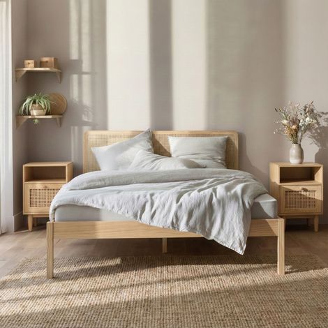 Lit adulte en pin massif tête de lit cannage ANNA 140x190 + 2 chevets cannage - ANNA (1/5)
