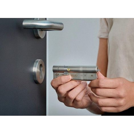 Nuki Smart Lock Ultra cerradura inteligente negra de acero