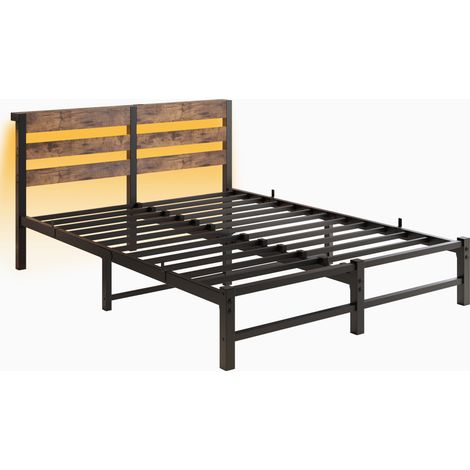 Letto 140x200 cm con LED RGB, 2 porte USB, struttura in metallo e legno HOMVRA (1/5)
