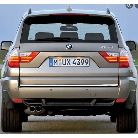 BMW X3 X-3 E83 - Finitura cromata sul portellone posteriore (1/3)