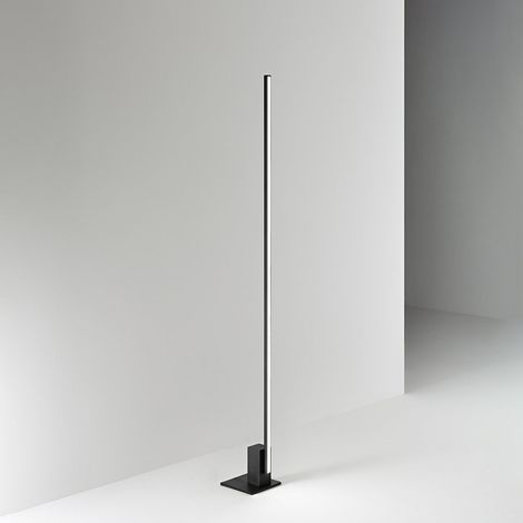 Piantana a Led SYNCRO Nera in metallo H.168 cm Perenz (1/5)