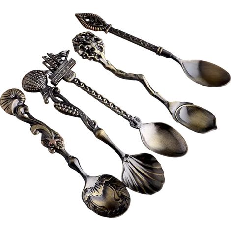 2 Cuillères à dessert, alliage, style vintage royal, motifs sculptés 3D, cuivre antique, pour table et cadeau (1/5)