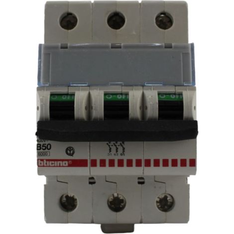 Interruttore magnetotermico 3P 3modulo 50A Bticino