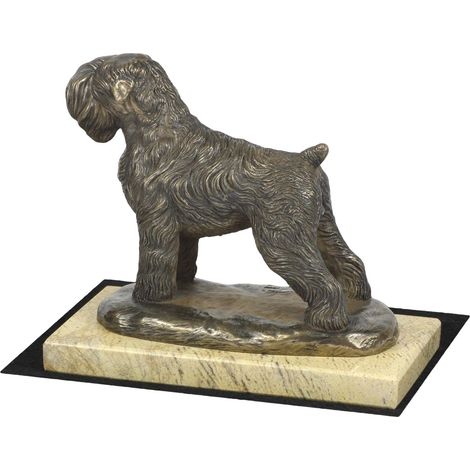 Terrier negro ruso: estatuilla de perro, figura de silueta de perro, trofeo para una exposición canina de Art-Dog. (1/5)