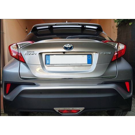 Embellecedor cromado del portón trasero para Toyota C-HR (1/3)