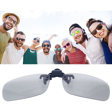 Tragbare polarisierte Schutzbrille für Tag und Nacht mit Clips für Korrektionsgläser, schwarz und grau. (1/5)
