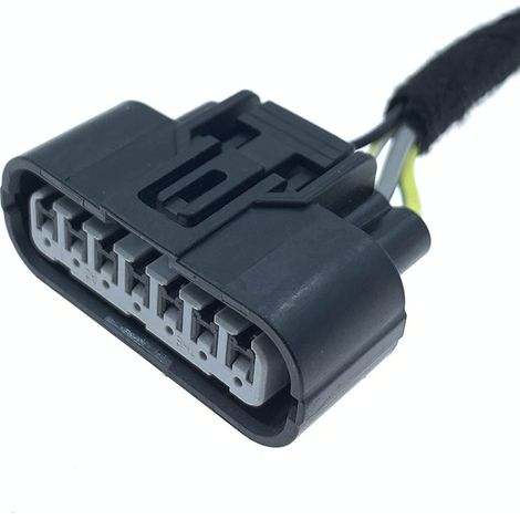 6189-0855 ist ein Kfz-Stecker für die Scheinwerferstecker von Honda Accord und Honda Spirit, der in Kfz-Kabelbäumen verwendet wird. (1/4)