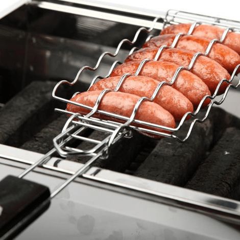 Un panier de cuisson en maille métallique — idéal pour les pique-niques, le camping et les grillades à la maison.