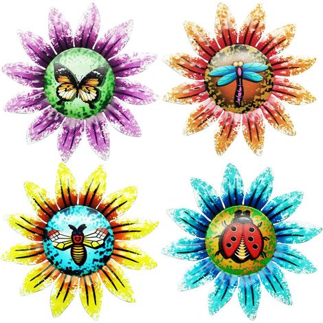 Lot de 4 décorations de jardin en métal en forme de tournesol pour l'extérieur, décoration murale 3D colorée à suspendre, motifs libellules et coccinelles, pour tonnelles, clôtures et jardins (1/5)