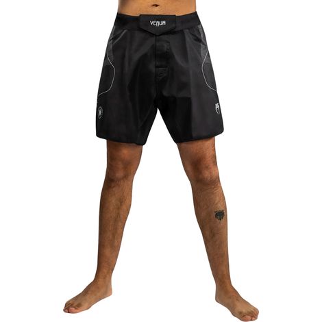 Pantalones cortos de MMA Venum Nexus, negro/plateado, talla XL. (1/5)