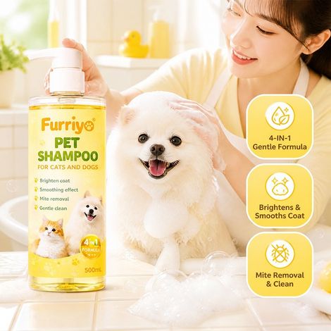 Shampoing 4 en 1 pour animaux : Nettoie en douceur, laisse le pelage des chats et des chiens lisse et brillant, et possède un parfum longue durée. (1/4)