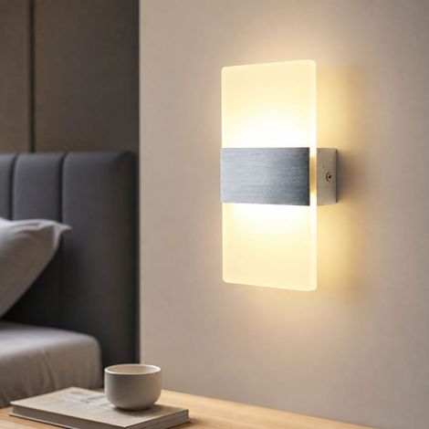 Applique murale LED design moderne en aluminium et acrylique, finition argent brossé, 20x10cm, éclairage doux tricolore pour chambre et couloir (1/4)