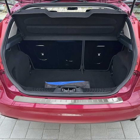 OMAC Ladekantenschutz Stoßstangenschutz für Ford Fiesta mk6 Schrägheck 2009-2017 5Tür – Edelstahl gebürstet (1/5)