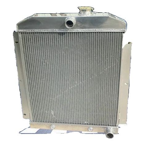 Radiador de aluminio para camionetas Chevy, diseño de 3 filas, construcción duradera, ajuste perfecto para modelos de 1947 a 1954. (1/5)