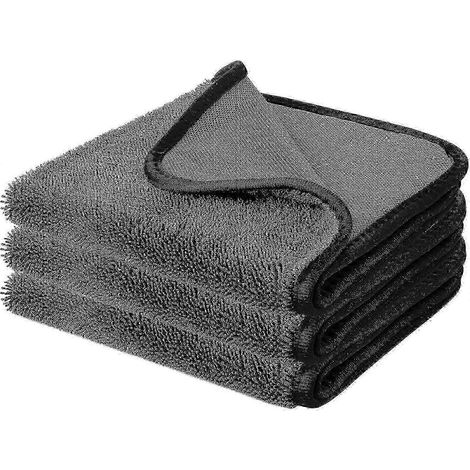Ces lingettes de douche et chiffons de nettoyage brillants sont réutilisables, ne laissent aucune trace d'eau et gardent les surfaces d'une propreté éclatante. (1/5)