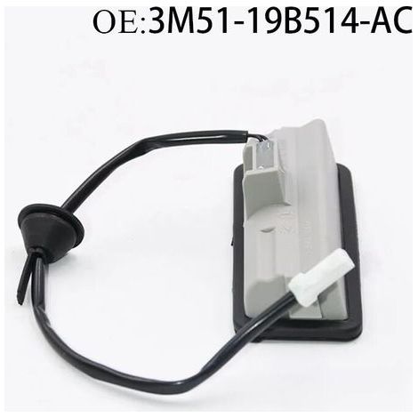 3M51-19B514-AC est un interrupteur d'ouverture de coffre adapté à la Ford Focus. (1/4)