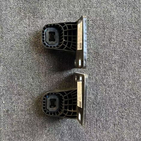 Support de fixation inférieur pour réservoir d'eau ID4ID6 1ED121367A/367B Neuf (1/4)