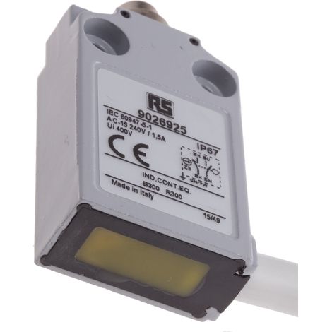 Interrupteur de fin de course RS PRO, Poussoir, NO/NF, 5A, 240V ( Prix pour 1 ) (1/2)