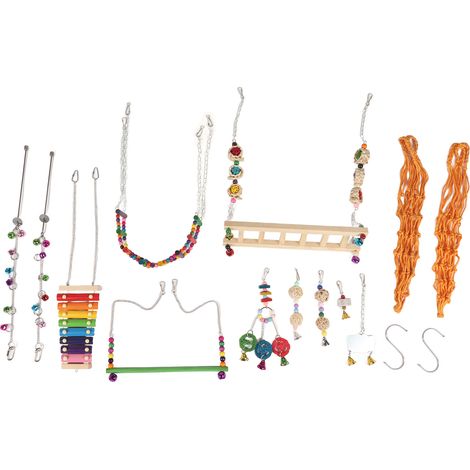 Set mit 12 Hühnerstallspielzeugen: bunte Leier, Schaukel, Hängebrücke, Leiter, Obstgabeln, Spiegel, Rattanball und Schnur. (1/5)