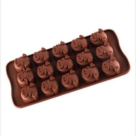 Lot de 2 moules à bonbons en silicone, modèle cochon + moule à chocolat pratique. (1/4)