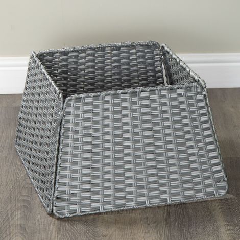 47cm x 46cm Samuel Alexander Foldable Faux Rattan Christmas Tree Skirt in Grey (1/5)