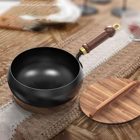 Handgeschmiedete japanische Antihaft-Bratpfanne – 24 cm – mit Holzdeckel und Pfannenwender – unbeschichteter Edelstahl (1/5)