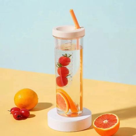 Bouteille d'eau filtrante en plastique pliable, gobelet minimaliste moderne esthétique de grande capacité avec paille pour une portabilité facile, 700ml (1/5)